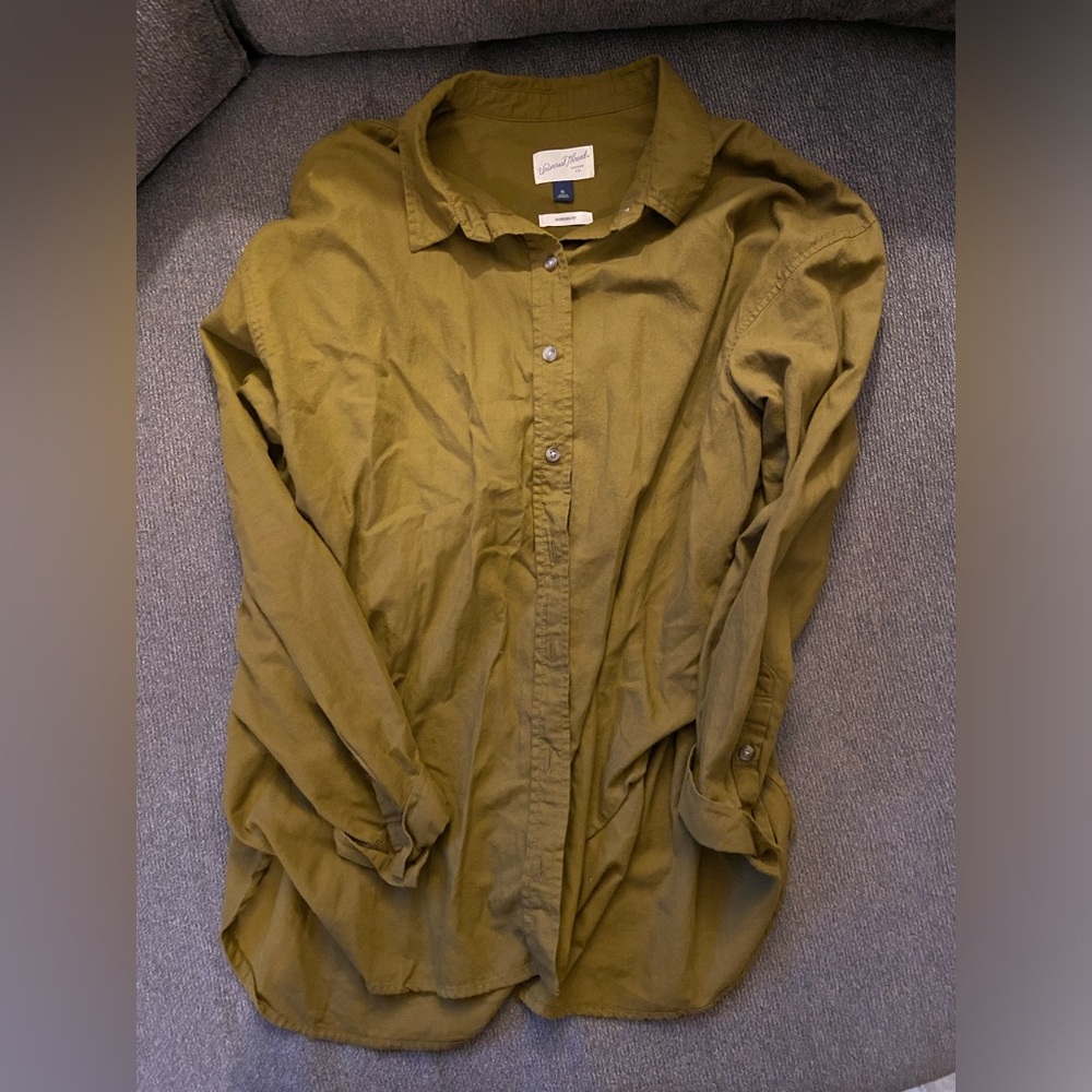 Universal Thread Button Up